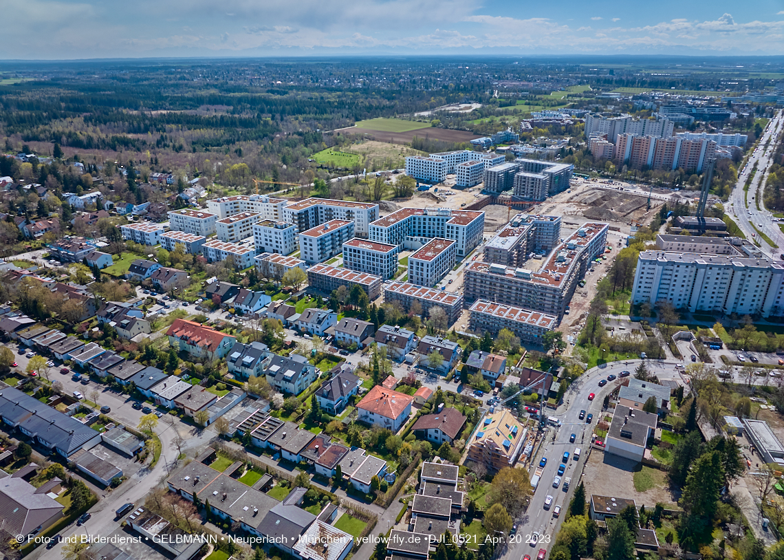 21.04.2023 - Luftbilder von der Baustelle Alexisquartier und Pandion Verde in Neuperlach